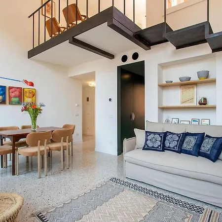 Treasurerome Forum Terrace