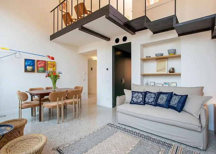 Treasurerome Forum Terrace